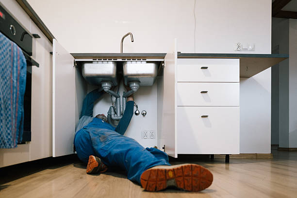 Professional Plumbing technician working in Bynum, AL